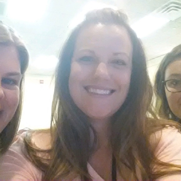 Meet your Posher, Pamela - Picture 1 of 1